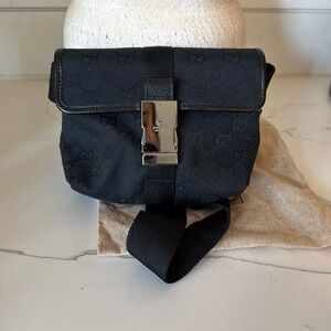 Gucci GG Supreme Belt Bag Black/Silver Hardware